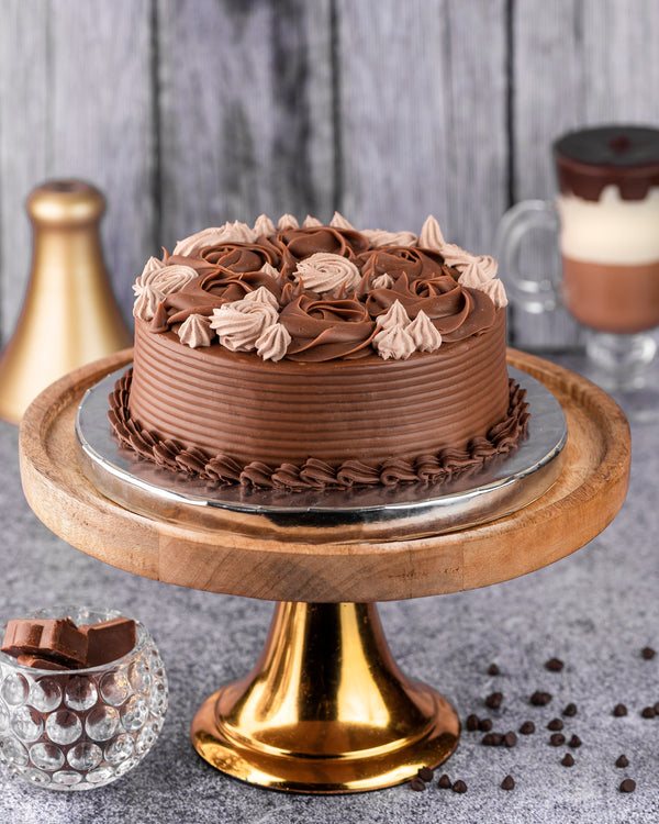 Milk Chocolate Ganache Cake